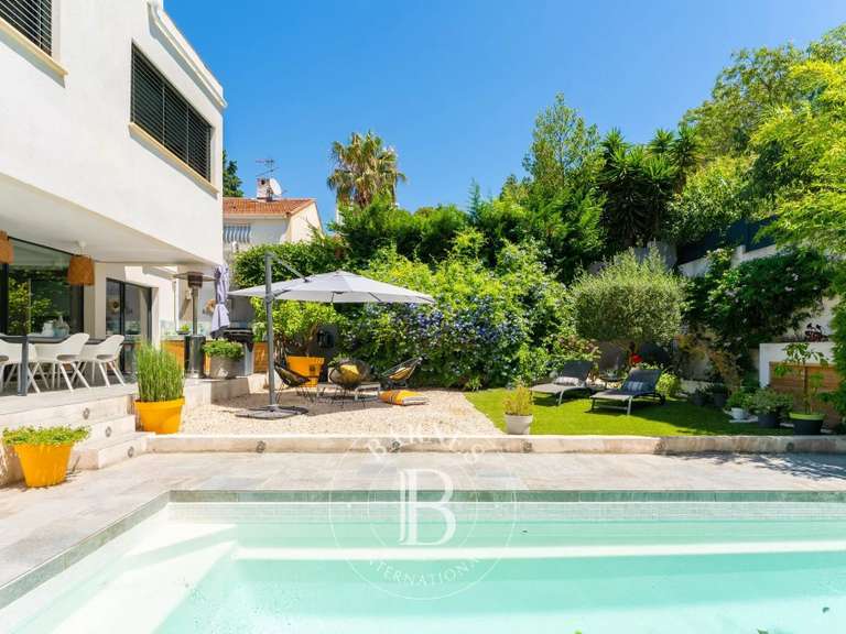 House Marseille 9e - 7 bedrooms - 306m²
