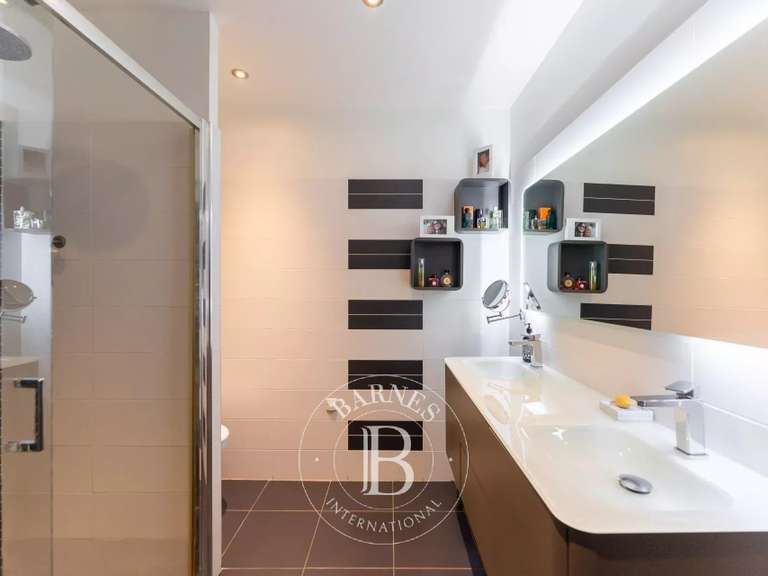 House Marseille 9e - 7 bedrooms - 306m²