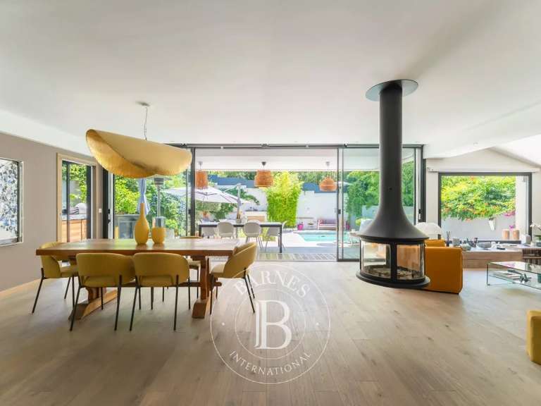House Marseille 9e - 7 bedrooms - 306m²