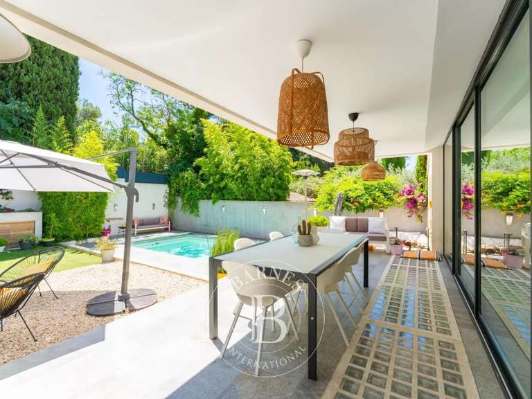 House Marseille 9e - 7 bedrooms - 306m²