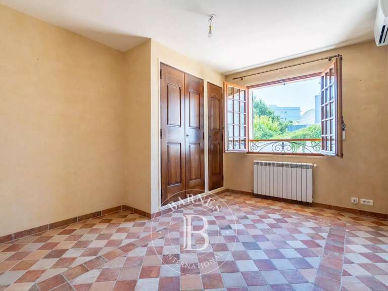 Maison Marseille 9e - 5 chambres - 223m²