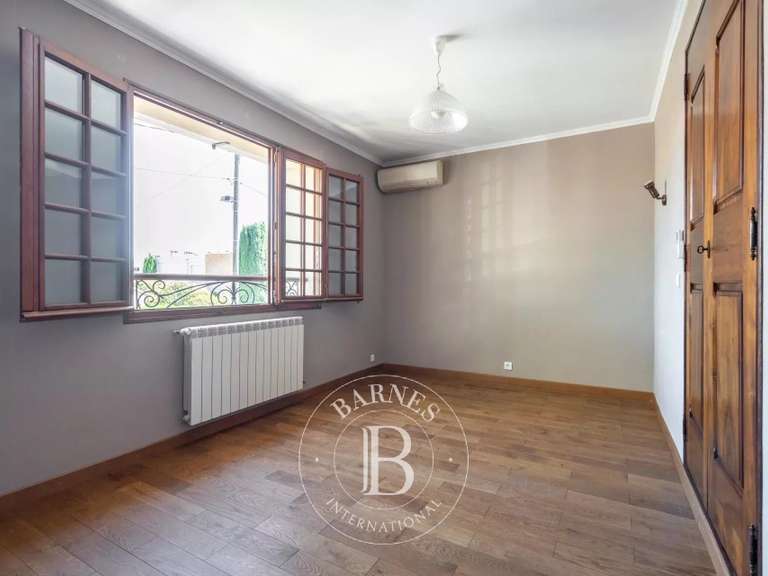 Maison Marseille 9e - 5 chambres - 223m²