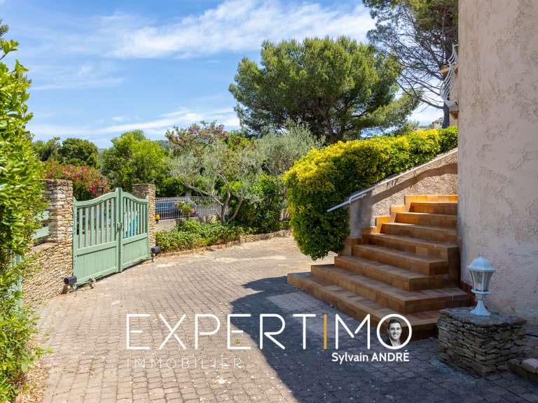 Maison Marseille 9e - 5 chambres - 260m²