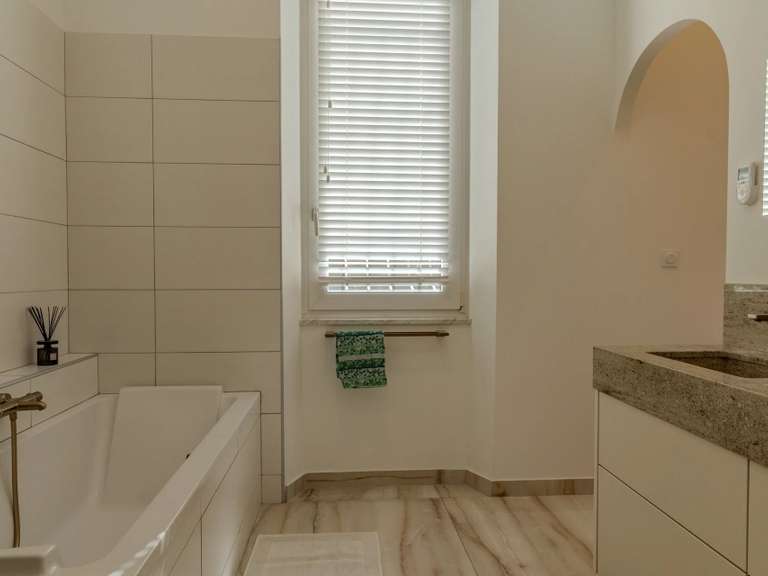 Maison Marseille 9e - 3 chambres - 210m²