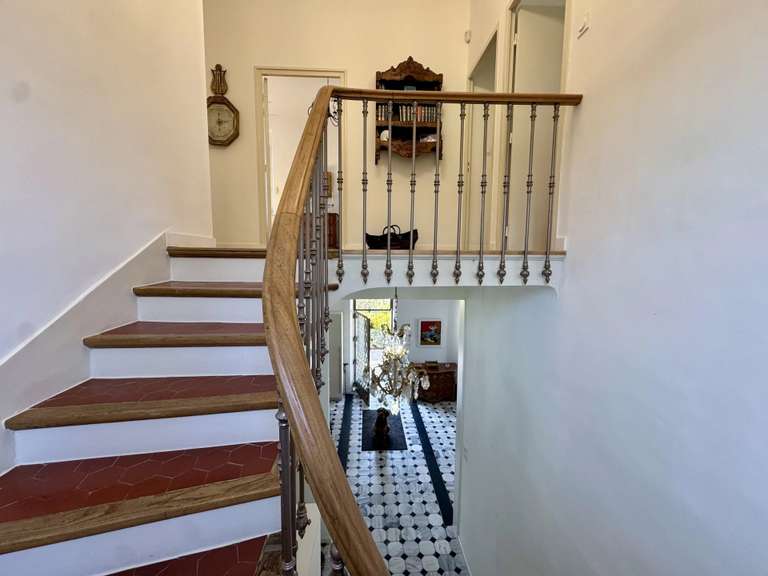 Maison Marseille 9e - 3 chambres - 210m²
