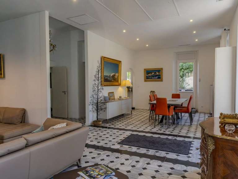 Maison Marseille 9e - 3 chambres - 210m²