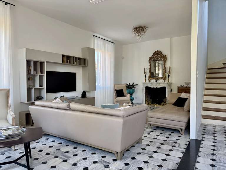 Maison Marseille 9e - 3 chambres - 210m²