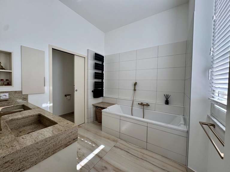 Maison Marseille 9e - 3 chambres - 210m²