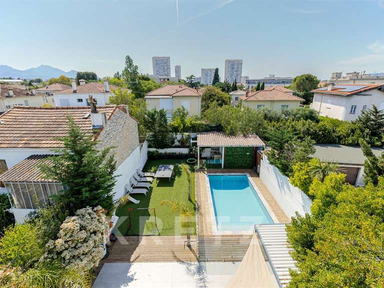 Maison Marseille 9e - 6 chambres - 230m²