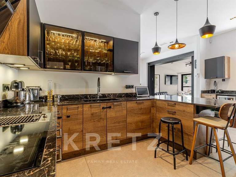 Maison Marseille 9e - 6 chambres - 230m²
