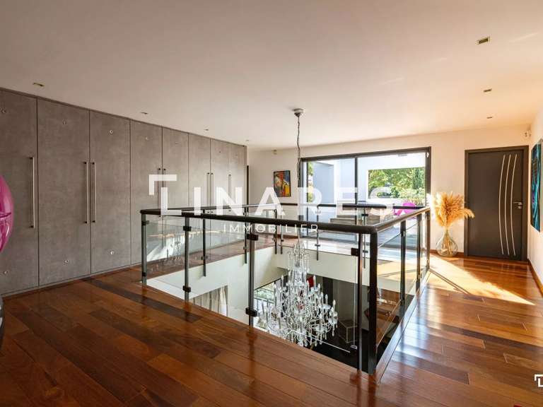 Villa Marseille 9e - 4 chambres - 252m²