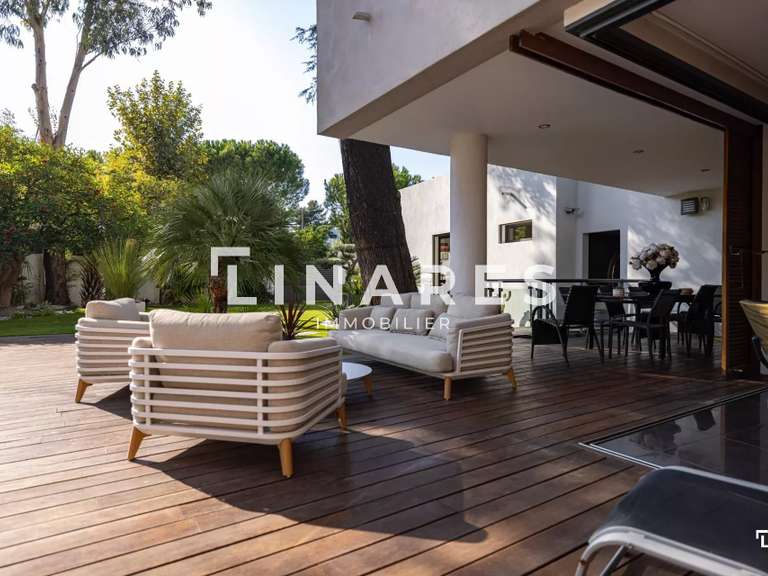 Villa Marseille 9e - 4 chambres - 252m²