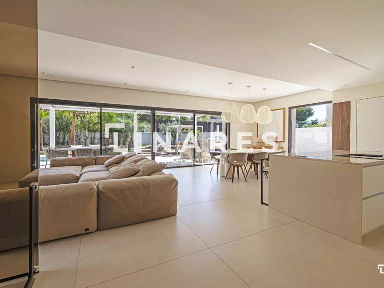 Villa Marseille 9e - 4 chambres - 189m²