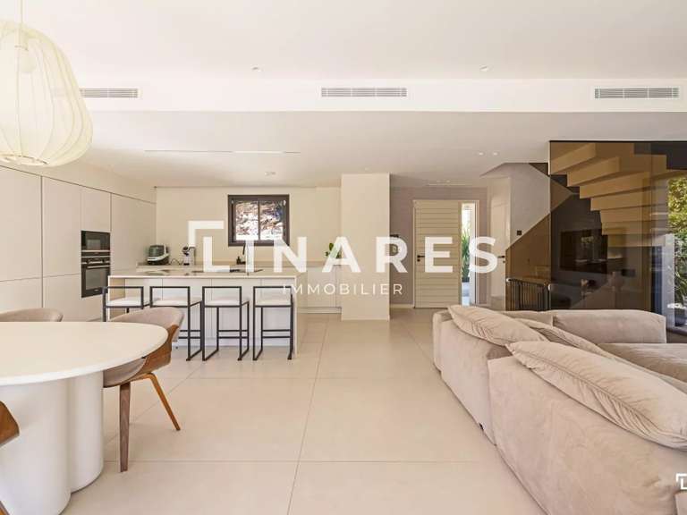 Villa Marseille 9e - 4 chambres - 189m²