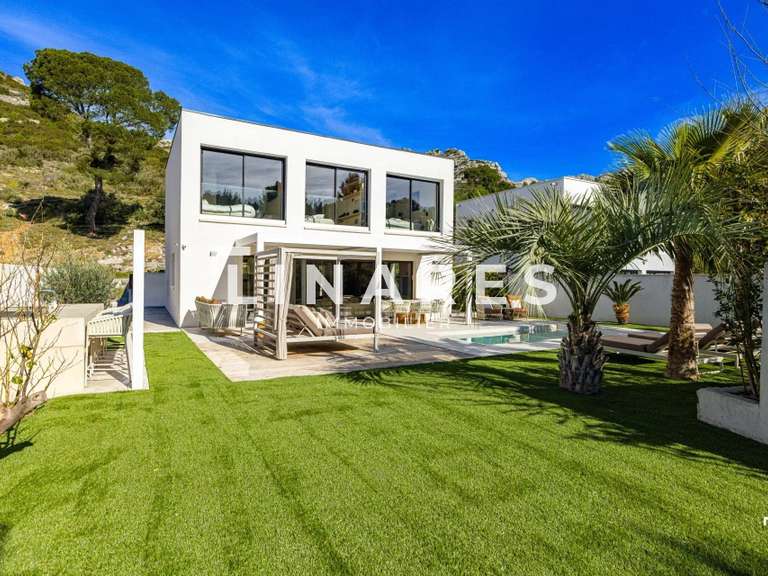 Villa Marseille 9e - 4 chambres - 189m²