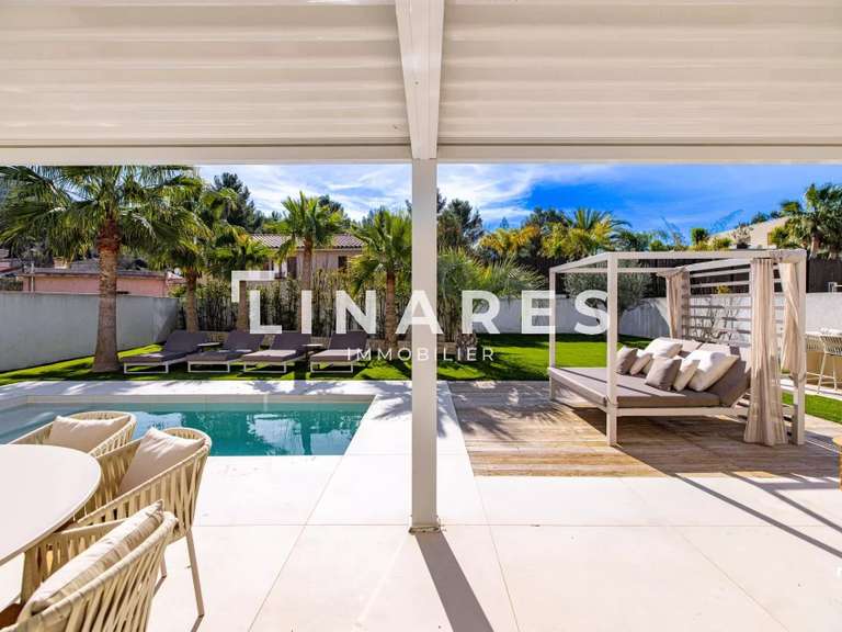 Villa Marseille 9e - 4 chambres - 189m²