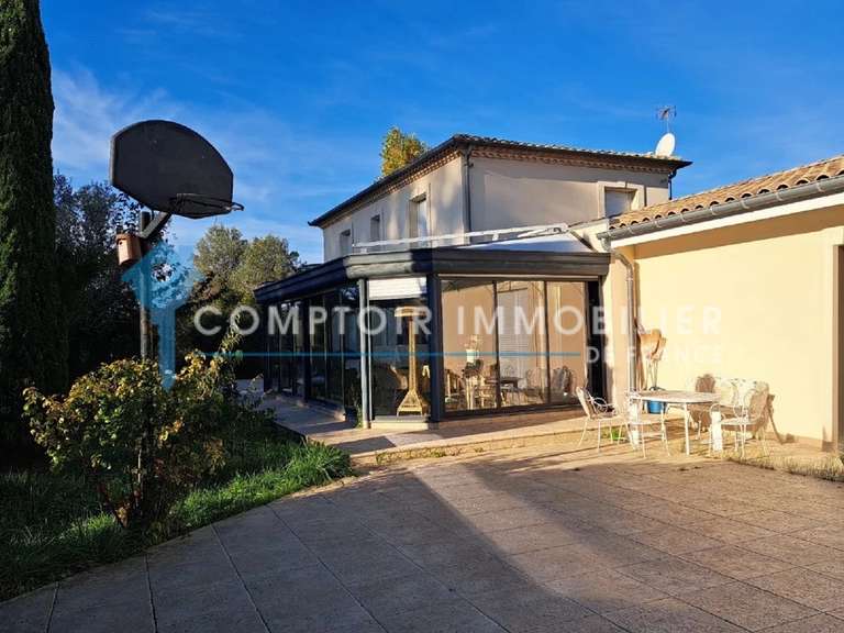 Villa Marsillargues - 5 chambres - 220m²