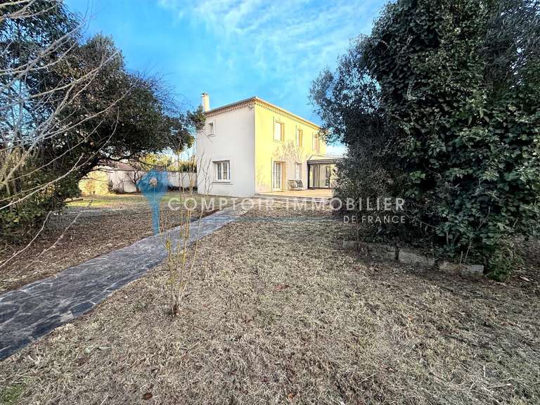 Villa Marsillargues - 5 chambres - 220m²