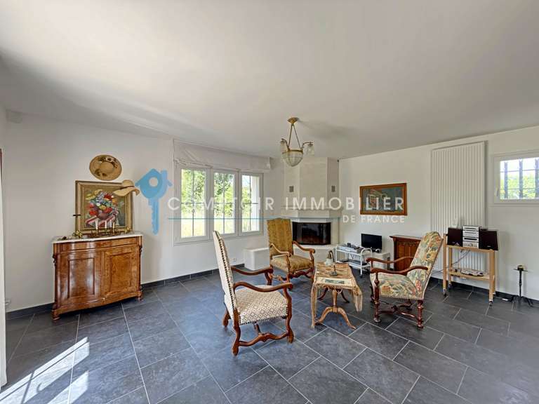 Villa Marsillargues - 5 chambres - 220m²