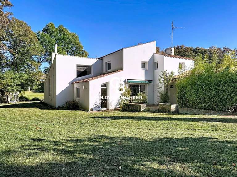 Maison Marsilly - 5 chambres - 196m²