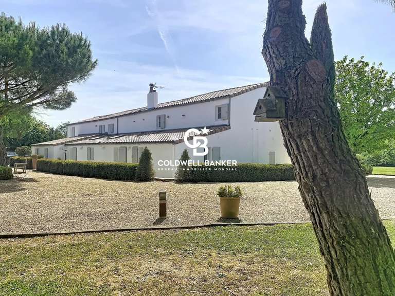 Maison Marsilly - 8 chambres - 396m²