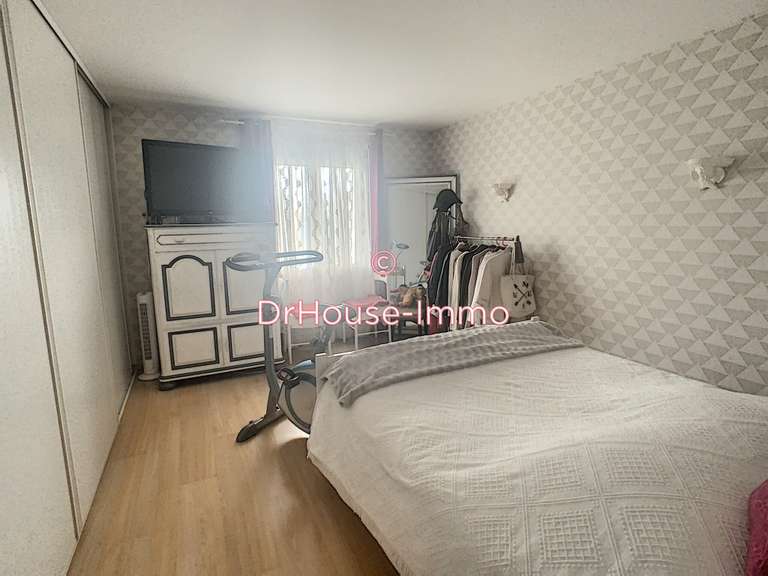 Villa Martignas-sur-Jalle - 6 chambres - 165m²