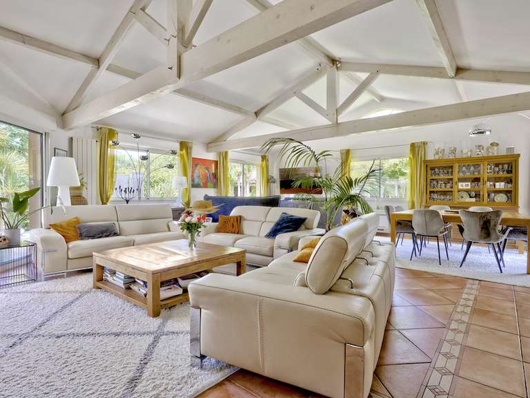 Villa Martignas-sur-Jalle - 5 chambres - 210m²