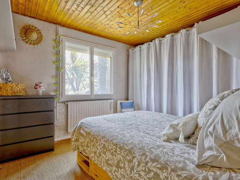 Villa Martignas-sur-Jalle - 5 chambres - 210m²