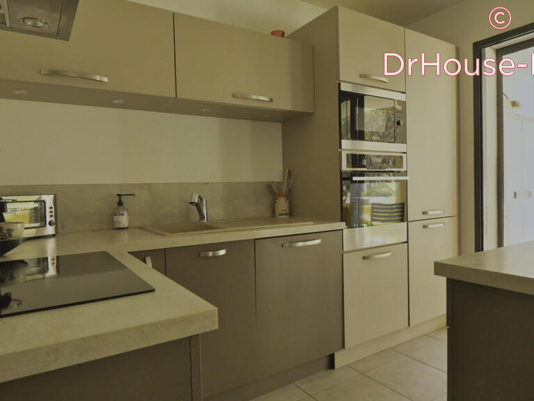 Apartment Martigues - 3 bedrooms - 97m²