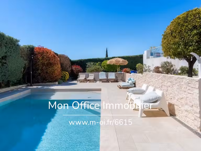 Propriété Martigues - 4 chambres - 150m²