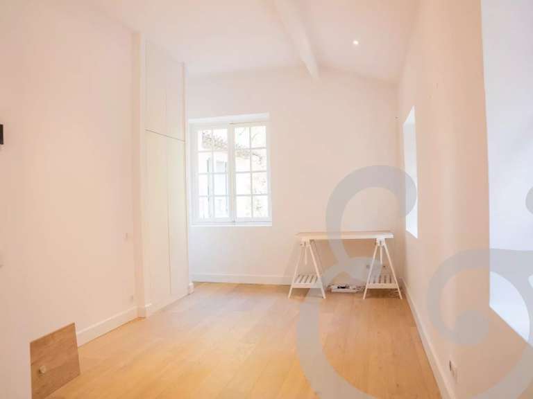 House Mas-Blanc-des-Alpilles - 5 bedrooms - 250m²