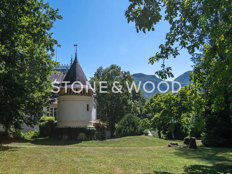 Château Massignieu-de-Rives - 10 chambres - 979m²