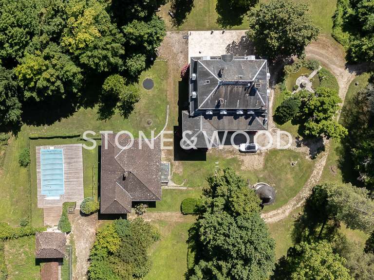 Château Massignieu-de-Rives - 10 chambres - 979m²