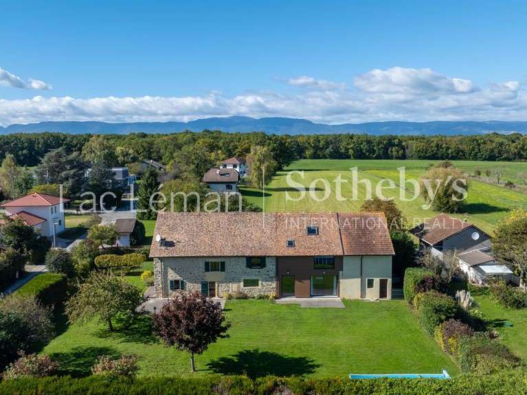House Massongy - 5 bedrooms - 309m²