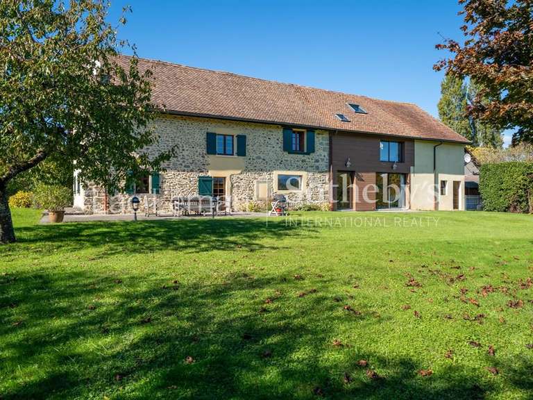 House Massongy - 5 bedrooms - 309m²