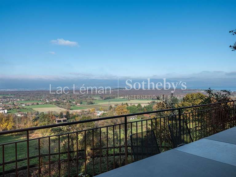 House Massongy - 5 bedrooms - 306m²