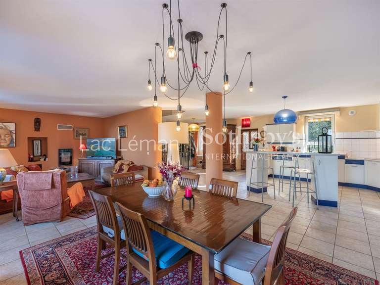 House Massongy - 5 bedrooms - 306m²