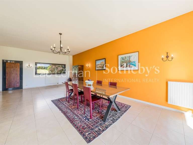 Maison Massongy - 6 chambres - 309m²