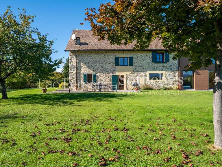 Maison Massongy - 6 chambres - 309m²