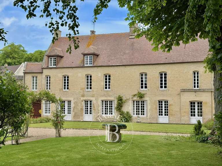 Maison Mathieu - 8 chambres - 282m²
