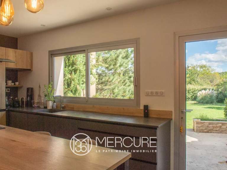 House Maubec - 6 bedrooms - 300m²