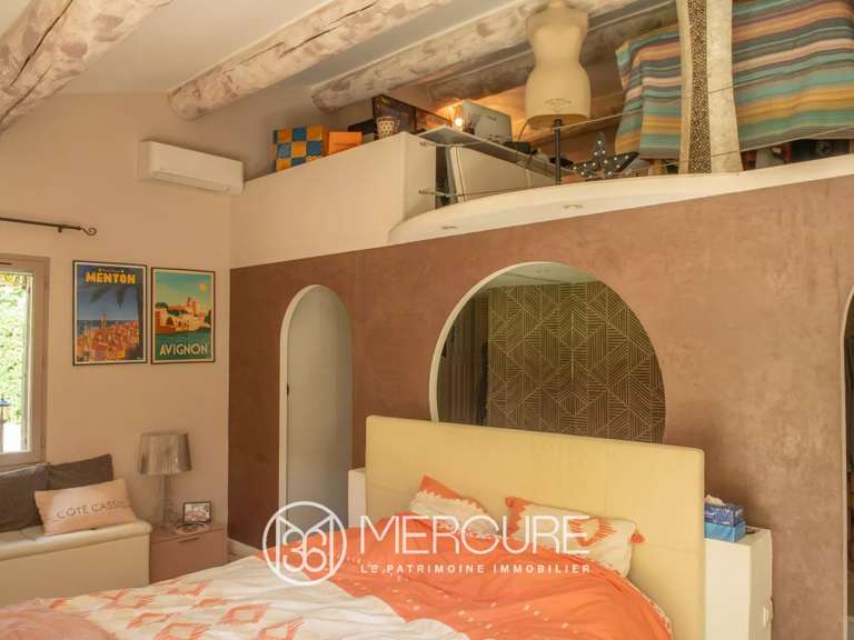 House Maubec - 6 bedrooms - 300m²