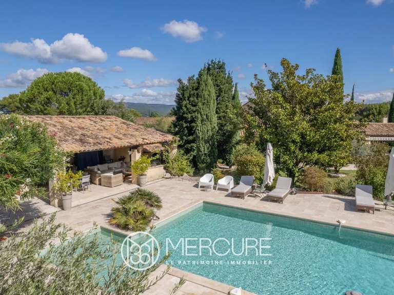 House Maubec - 6 bedrooms - 300m²