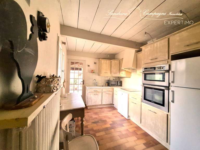 Maison Maubec - 3 chambres - 189m²