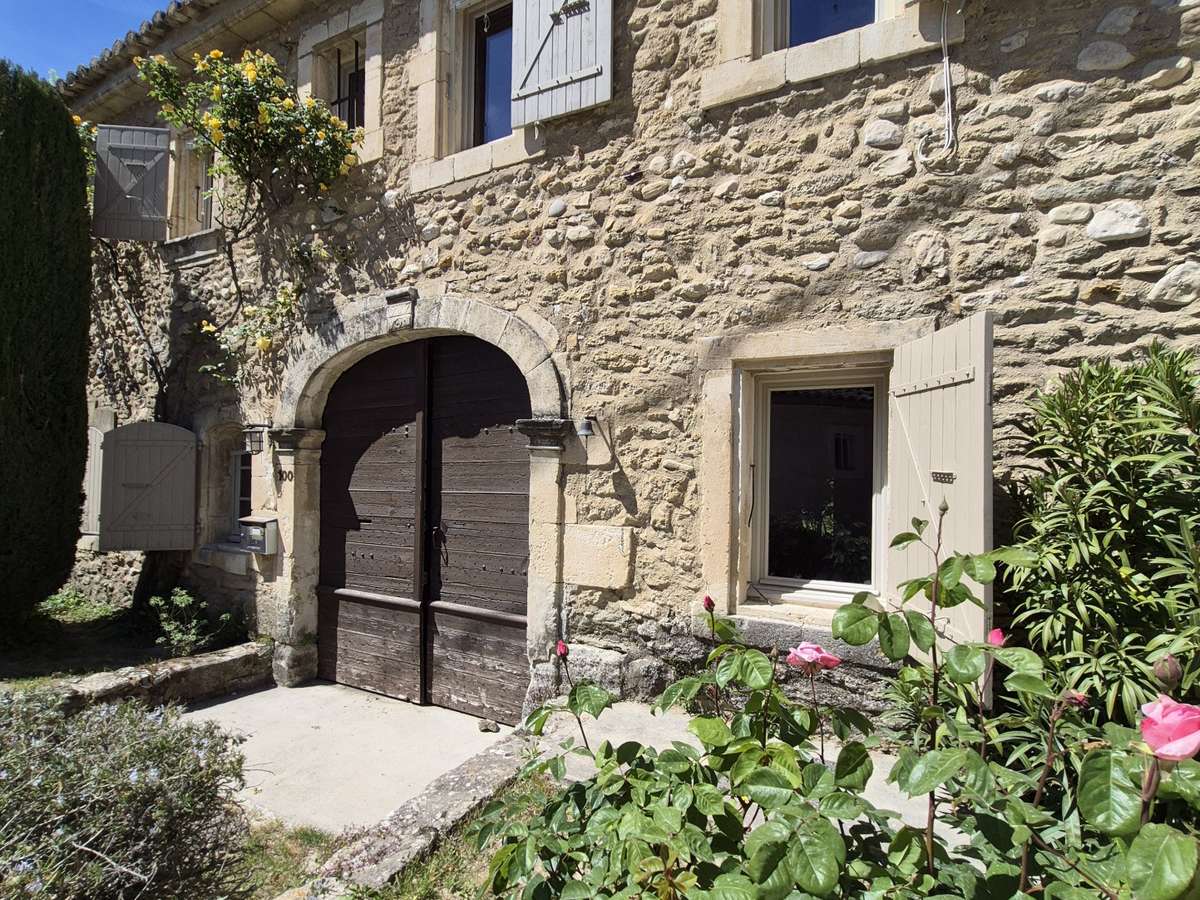 House Maubec