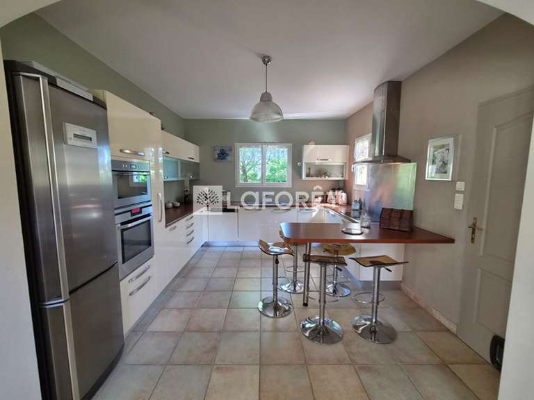Maison Maubec - 5 chambres - 209m²