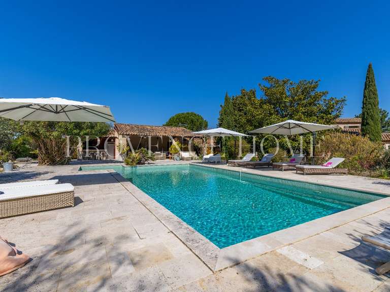 Propriété Maubec - 5 chambres - 305m²