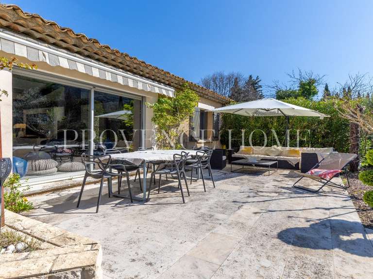 Propriété Maubec - 5 chambres - 305m²