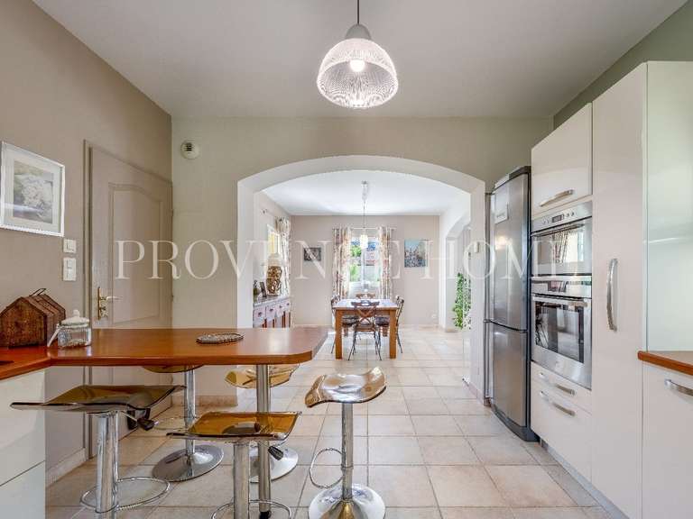 Propriété Maubec - 5 chambres - 2010m²