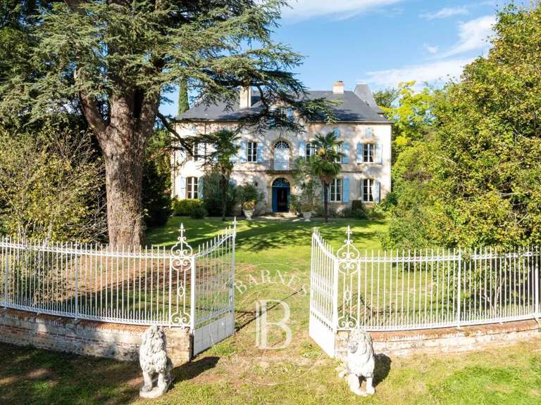 Château Maubourguet - 10 chambres - 1200m²